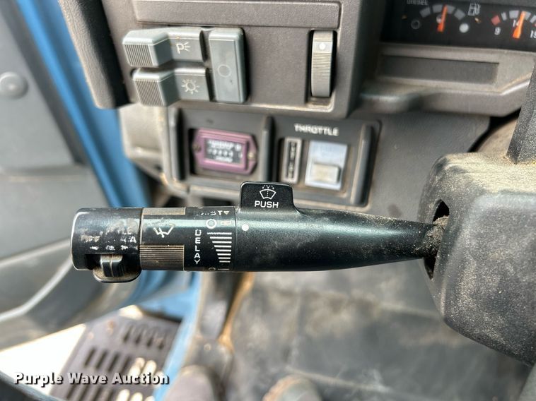 image for item EK8226 1997 Chevrolet C5500 utility / service truck