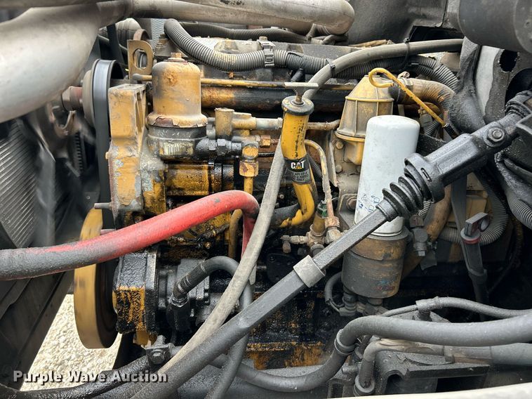 image for item EK8226 1997 Chevrolet C5500 utility / service truck