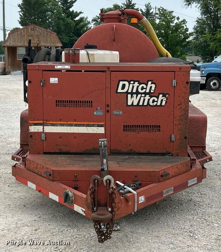 image for item EK8229 2005 Ditch Witch FX30 vacuum excavator