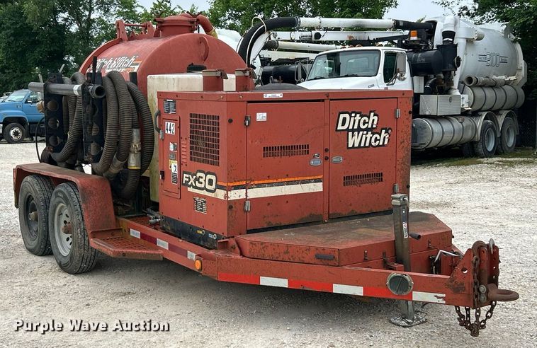 image for item EK8229 2005 Ditch Witch FX30 vacuum excavator