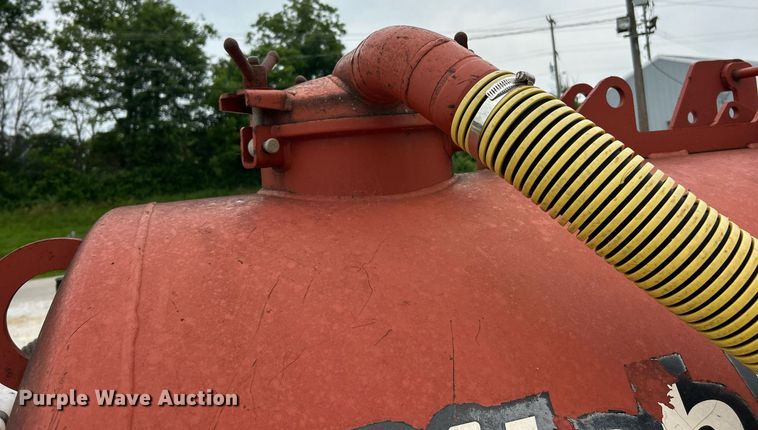 image for item EK8229 2005 Ditch Witch FX30 vacuum excavator