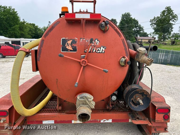 image for item EK8229 2005 Ditch Witch FX30 vacuum excavator