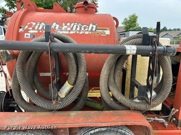 image for item EK8229 2005 Ditch Witch FX30 vacuum excavator