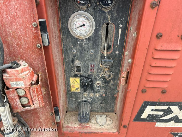 image for item EK8229 2005 Ditch Witch FX30 vacuum excavator