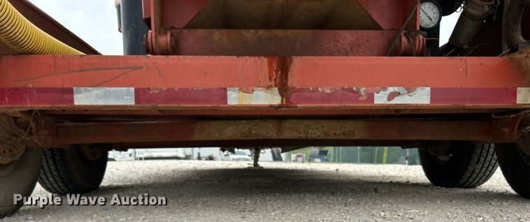 image for item EK8229 2005 Ditch Witch FX30 vacuum excavator