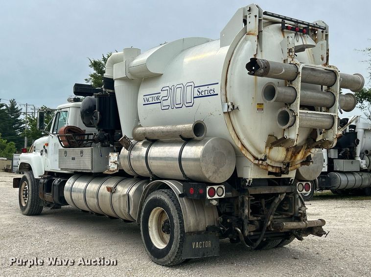 image for item EK8230 2002 International 2554 sewer jetter truck