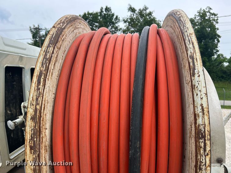 image for item EK8230 2002 International 2554 sewer jetter truck