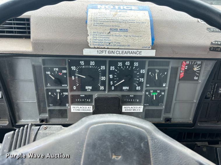 image for item EK8230 2002 International 2554 sewer jetter truck