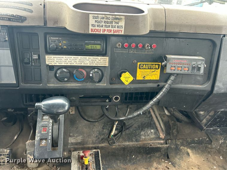 image for item EK8230 2002 International 2554 sewer jetter truck