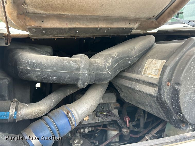 image for item EK8230 2002 International 2554 sewer jetter truck