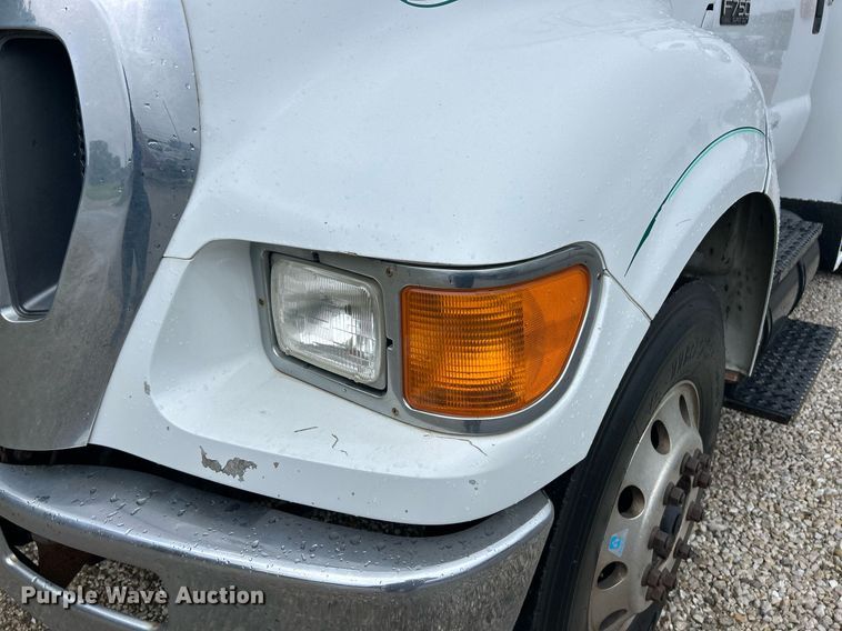 image for item EK8238 2010 Ford F750 Super Duty XL utility / service truck