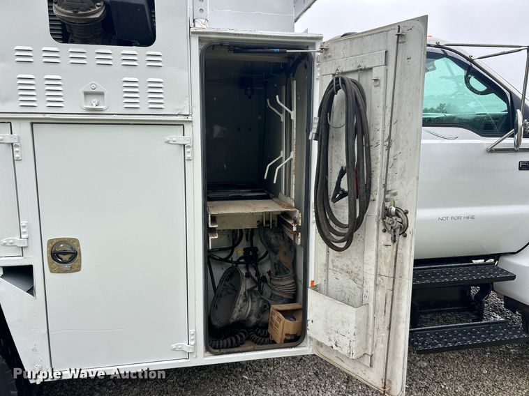 image for item EK8238 2010 Ford F750 Super Duty XL utility / service truck