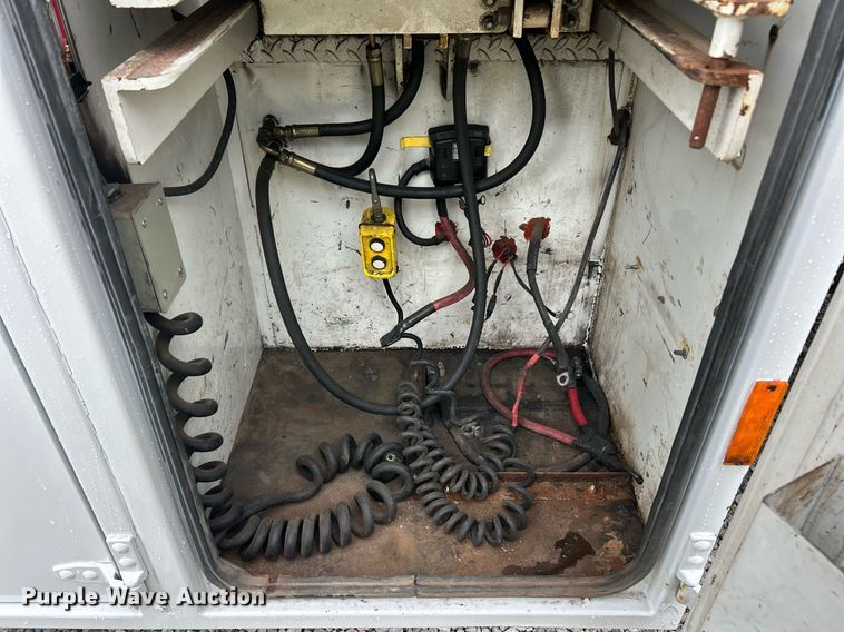 image for item EK8238 2010 Ford F750 Super Duty XL utility / service truck