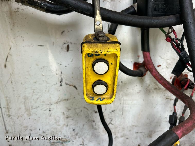 image for item EK8238 2010 Ford F750 Super Duty XL utility / service truck