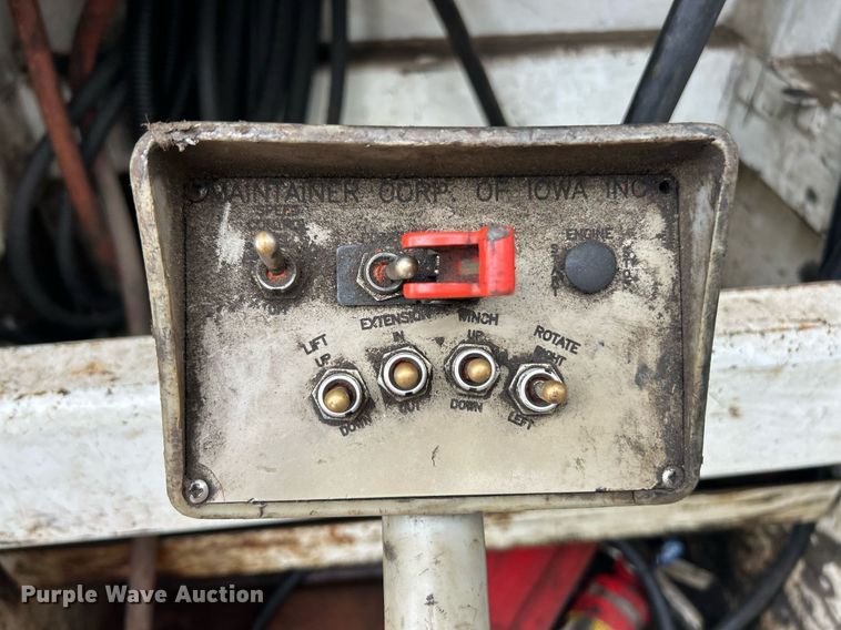 image for item EK8238 2010 Ford F750 Super Duty XL utility / service truck