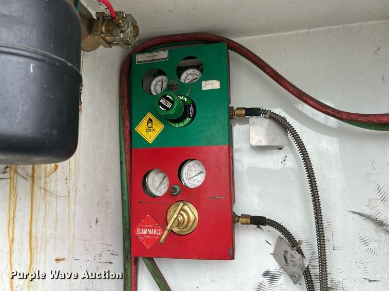 image for item EK8238 2010 Ford F750 Super Duty XL utility / service truck