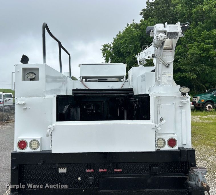 image for item EK8238 2010 Ford F750 Super Duty XL utility / service truck