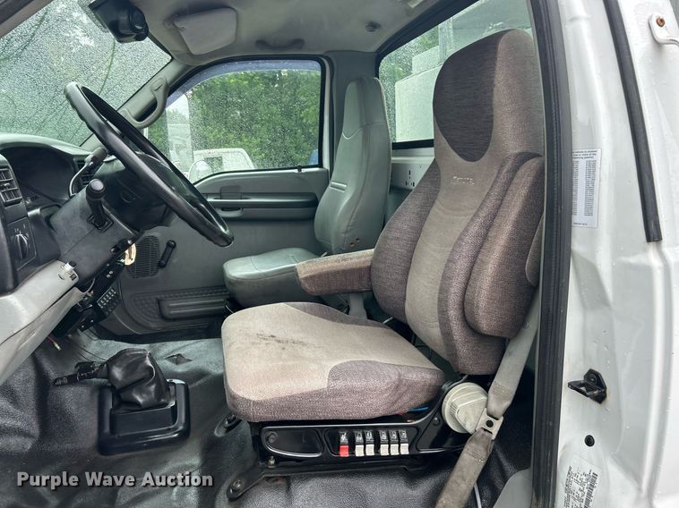 image for item EK8238 2010 Ford F750 Super Duty XL utility / service truck