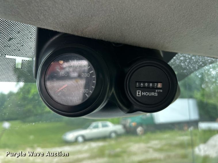 image for item EK8238 2010 Ford F750 Super Duty XL utility / service truck