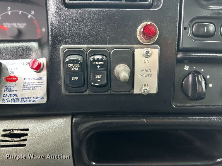 image for item EK8238 2010 Ford F750 Super Duty XL utility / service truck