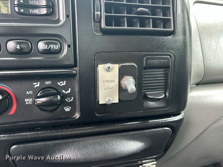 image for item EK8238 2010 Ford F750 Super Duty XL utility / service truck