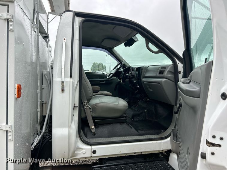 image for item EK8238 2010 Ford F750 Super Duty XL utility / service truck