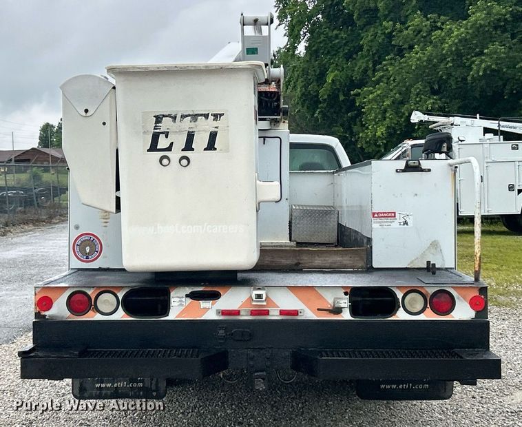 image for item EK8239 2009 Ford F550 Super Duty XL bucket truck