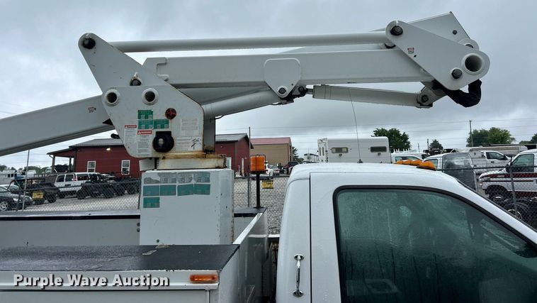 image for item EK8239 2009 Ford F550 Super Duty XL bucket truck