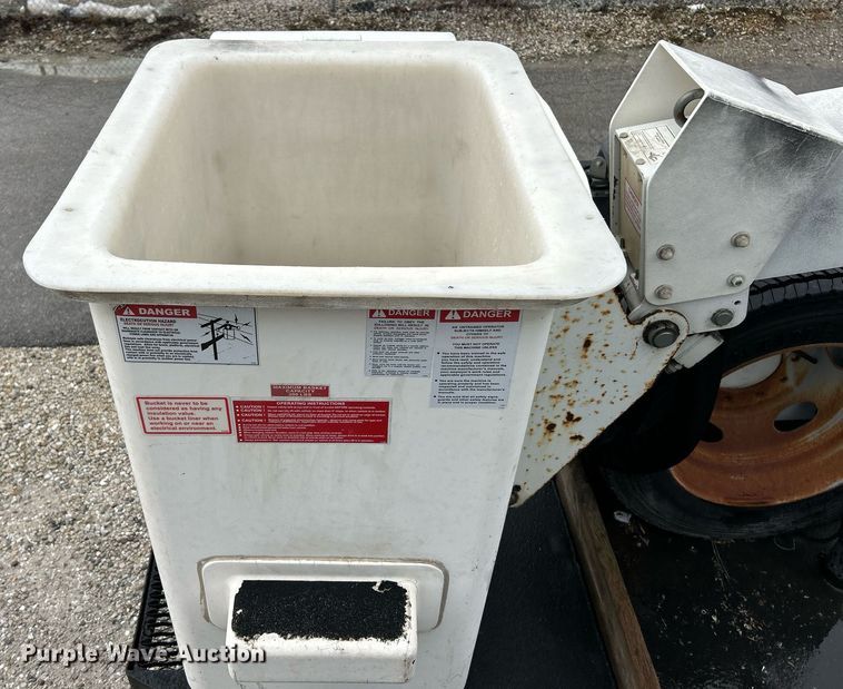 image for item EK8239 2009 Ford F550 Super Duty XL bucket truck