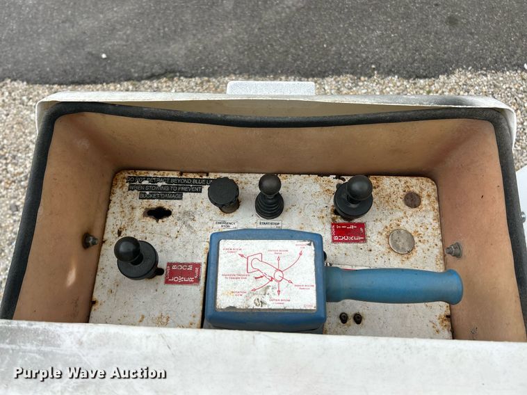 image for item EK8239 2009 Ford F550 Super Duty XL bucket truck