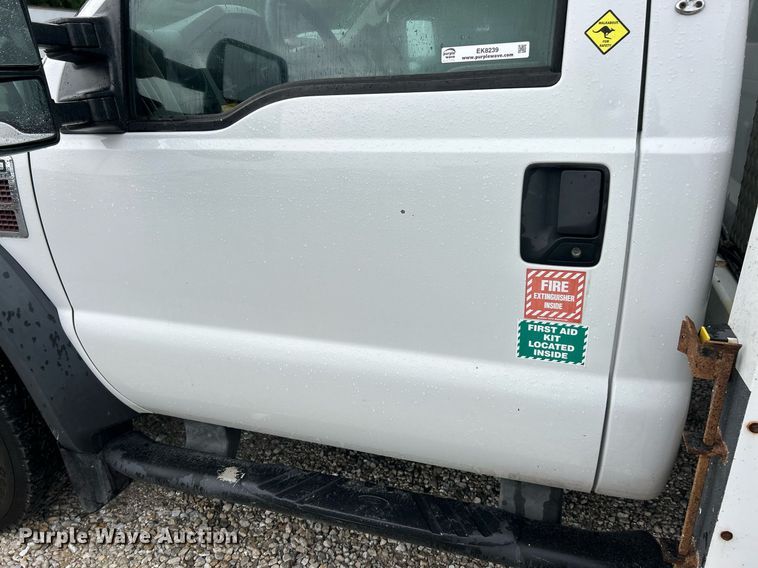 image for item EK8239 2009 Ford F550 Super Duty XL bucket truck