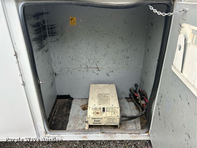 image for item EK8239 2009 Ford F550 Super Duty XL bucket truck