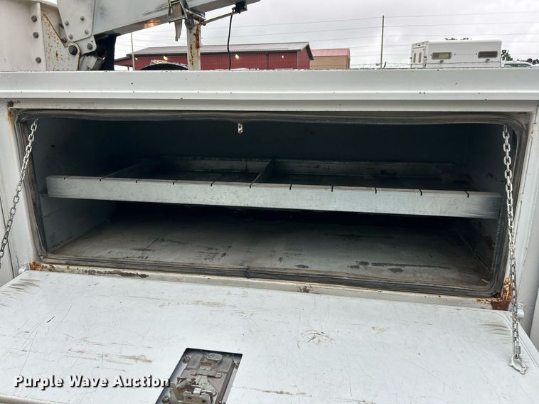 image for item EK8239 2009 Ford F550 Super Duty XL bucket truck