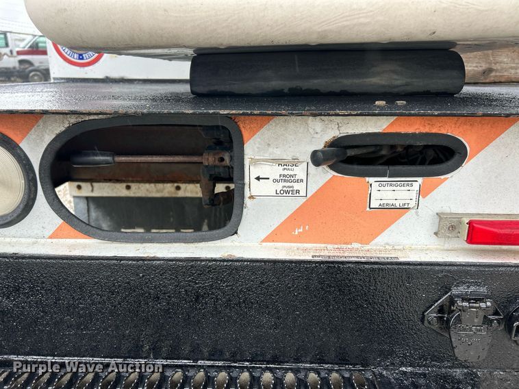 image for item EK8239 2009 Ford F550 Super Duty XL bucket truck