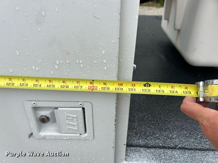 image for item EK8239 2009 Ford F550 Super Duty XL bucket truck