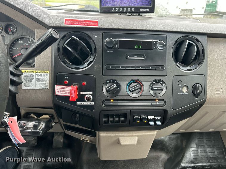 image for item EK8239 2009 Ford F550 Super Duty XL bucket truck