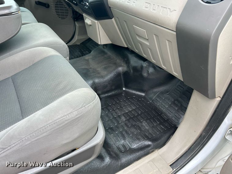 image for item EK8239 2009 Ford F550 Super Duty XL bucket truck