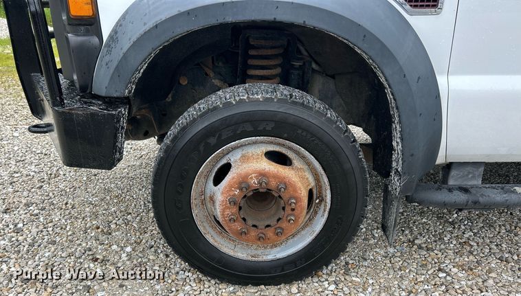 image for item EK8239 2009 Ford F550 Super Duty XL bucket truck