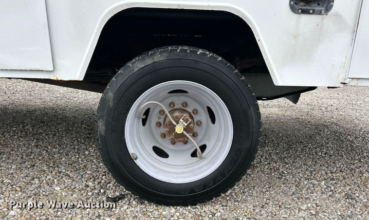 image for item EK8239 2009 Ford F550 Super Duty XL bucket truck