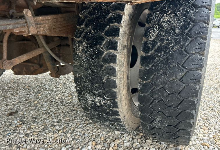 image for item EK8239 2009 Ford F550 Super Duty XL bucket truck