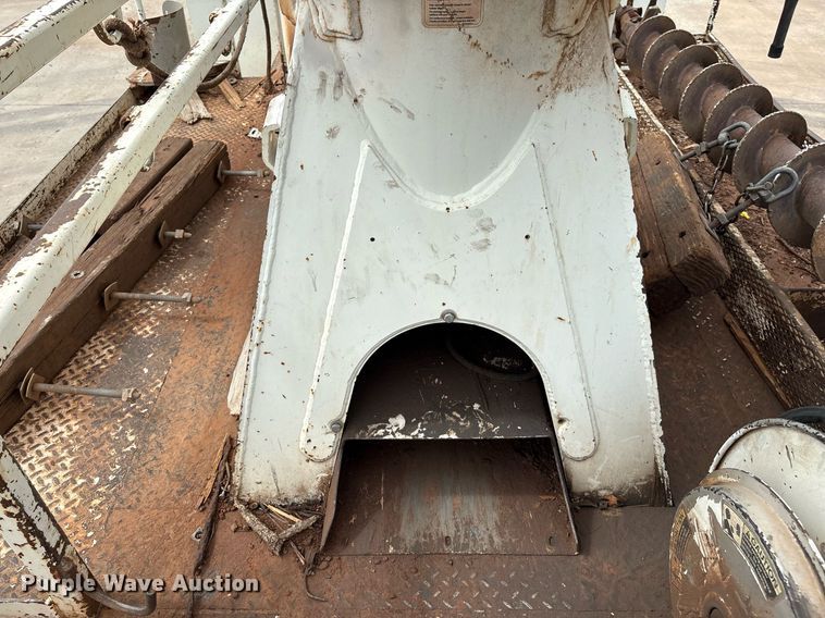 image for item EL2121 2006 International 7400 digger derrick truck