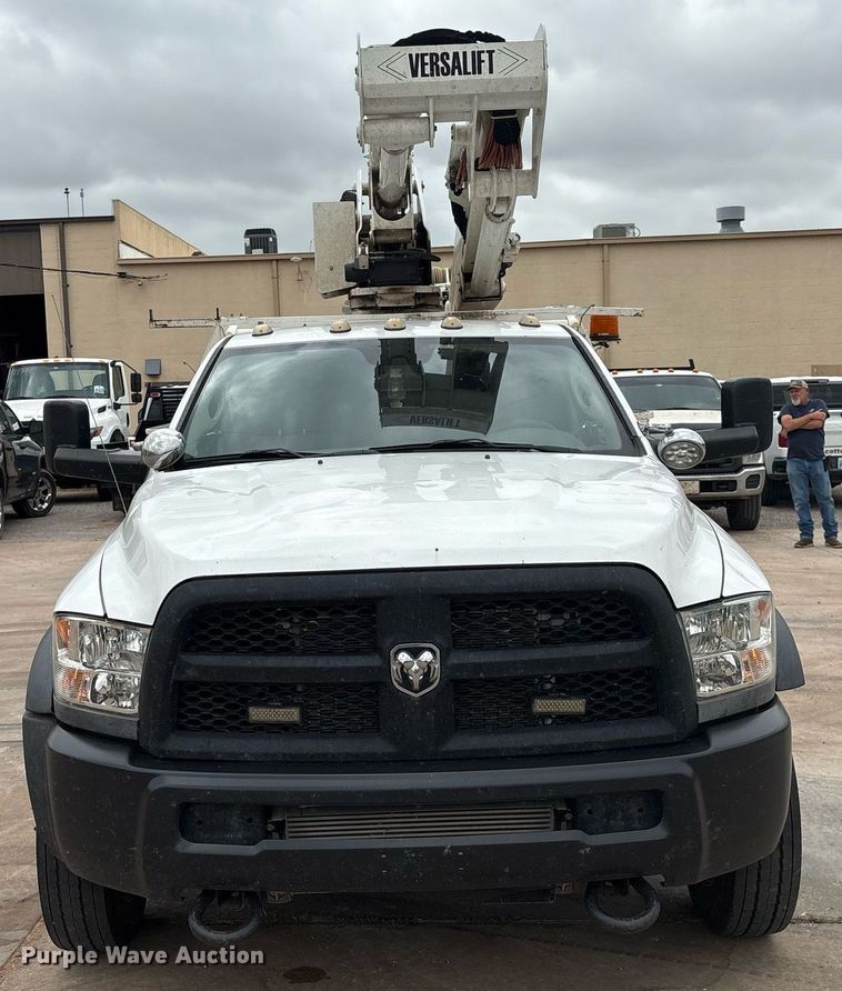 image for item EL2122 2017 Dodge Ram 5500 bucket truck