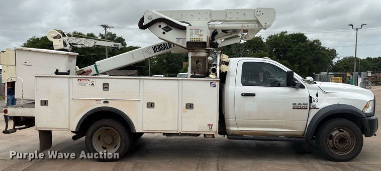 image for item EL2122 2017 Dodge Ram 5500 bucket truck