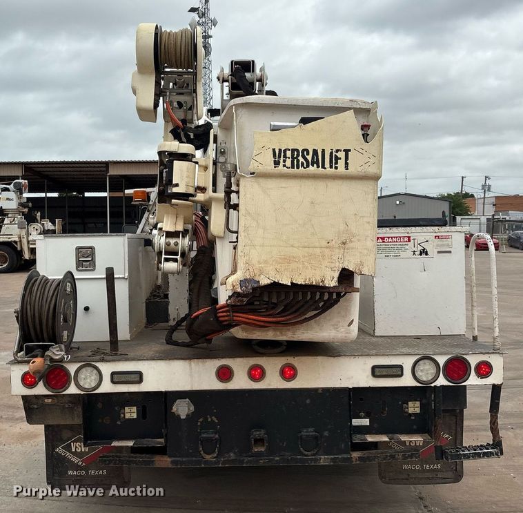 image for item EL2122 2017 Dodge Ram 5500 bucket truck