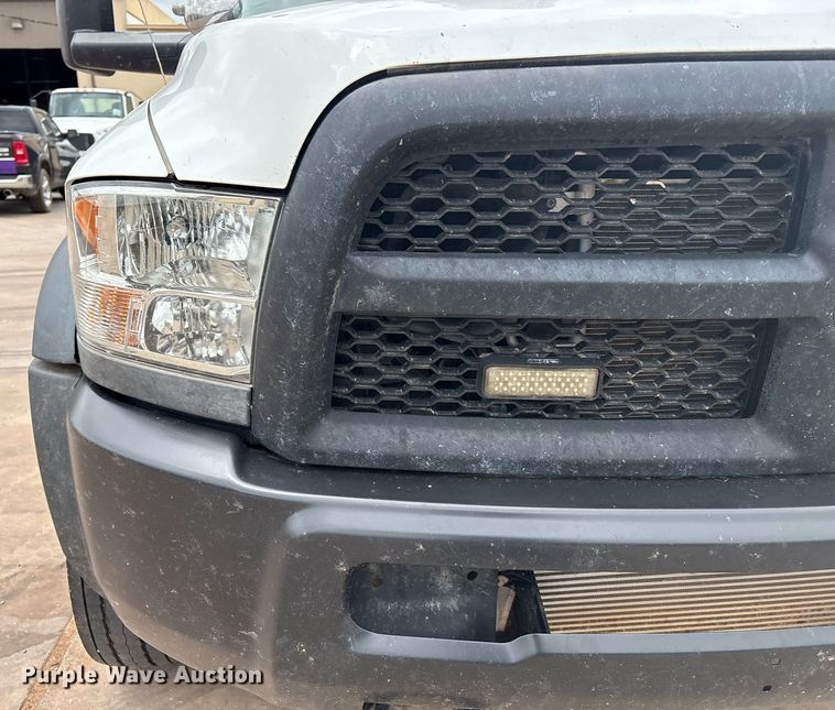 image for item EL2122 2017 Dodge Ram 5500 bucket truck