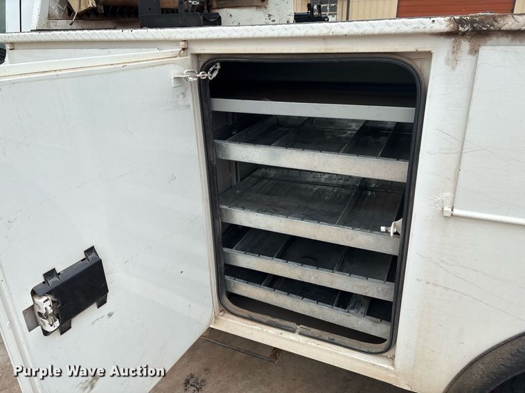 image for item EL2122 2017 Dodge Ram 5500 bucket truck