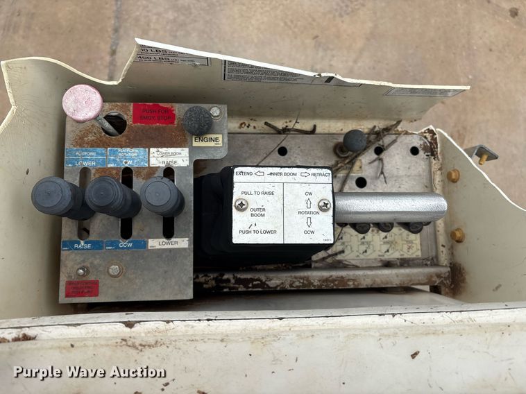 image for item EL2122 2017 Dodge Ram 5500 bucket truck