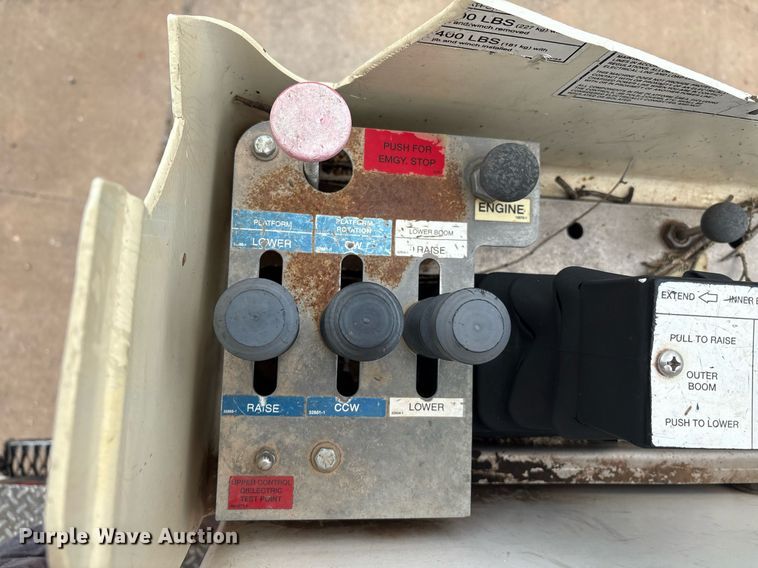 image for item EL2122 2017 Dodge Ram 5500 bucket truck