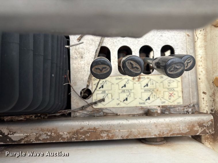 image for item EL2122 2017 Dodge Ram 5500 bucket truck