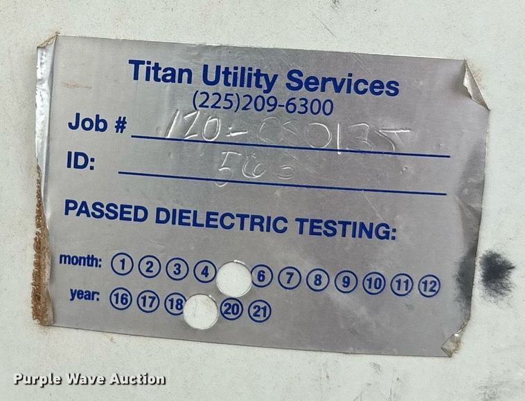 image for item EL2122 2017 Dodge Ram 5500 bucket truck